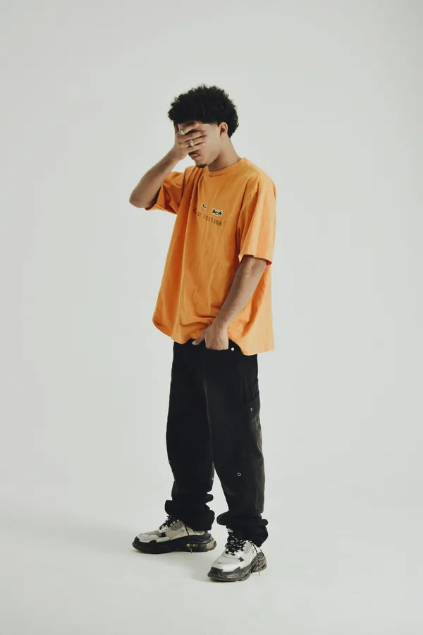 Camiseta sheep streetwear laranja 